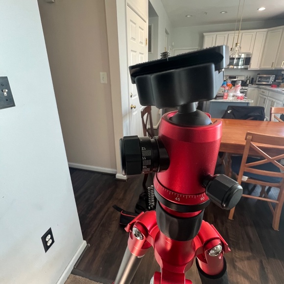 MeFOTO Camera Tri Pod - Picture 9 of 14